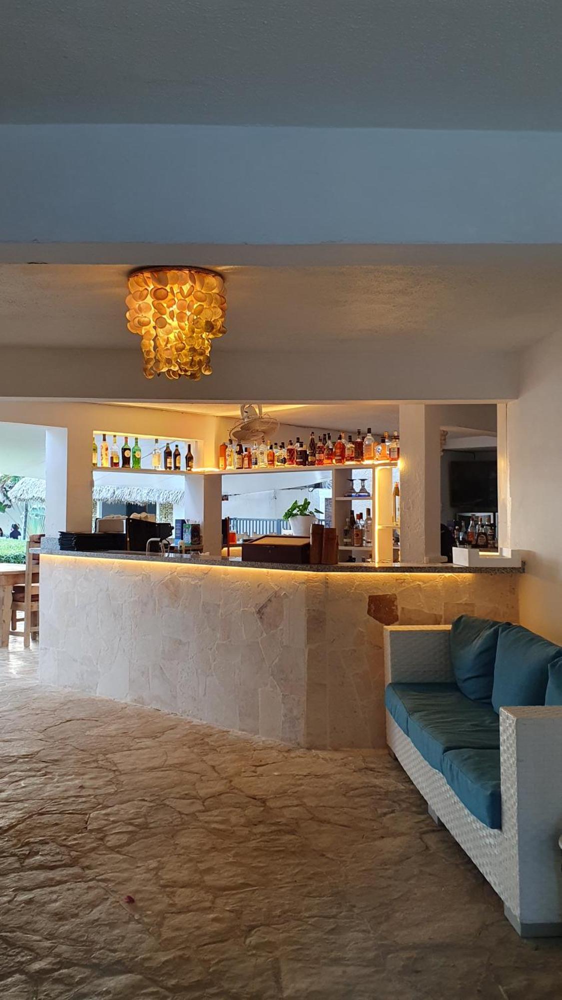 Triton Hotel Boutique & Restaurant 瓜亚卡内斯 外观 照片