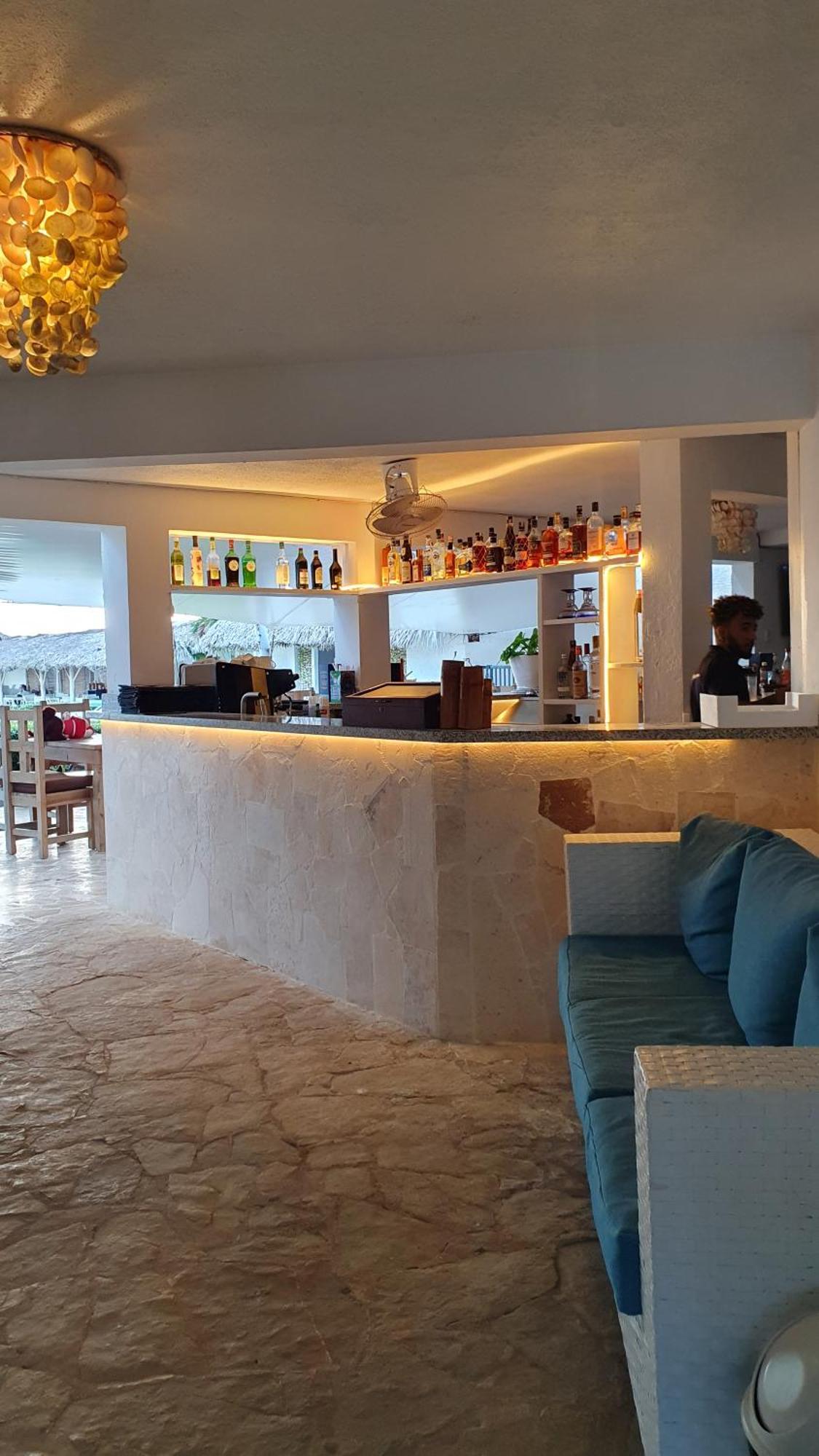 Triton Hotel Boutique & Restaurant 瓜亚卡内斯 外观 照片
