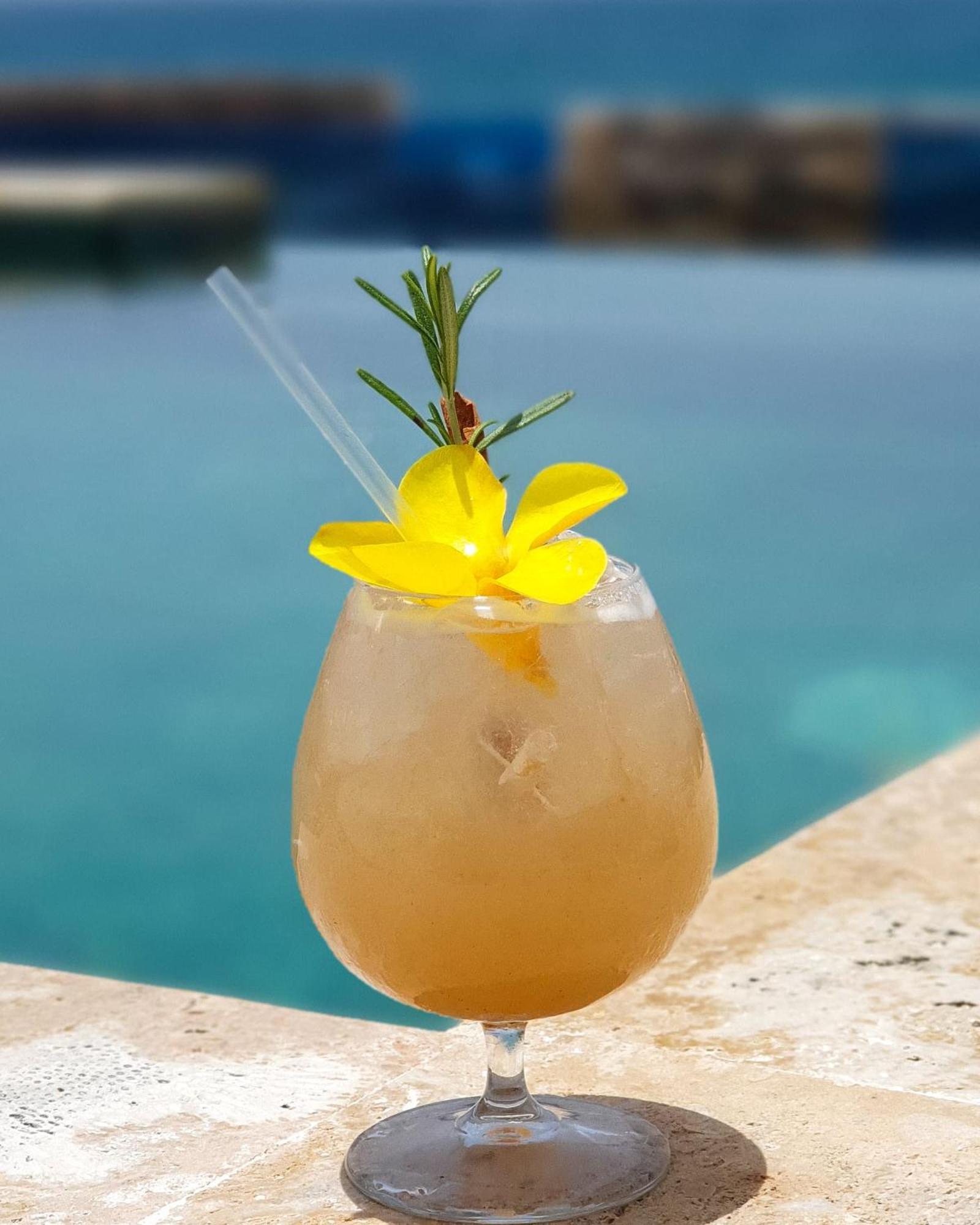 Triton Hotel Boutique & Restaurant 瓜亚卡内斯 外观 照片